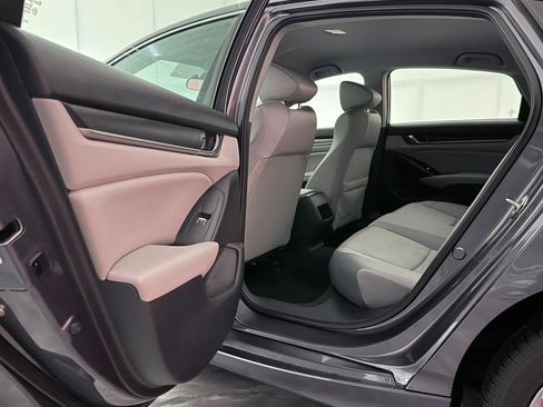 Used 2020 Honda Accord LX image 21
