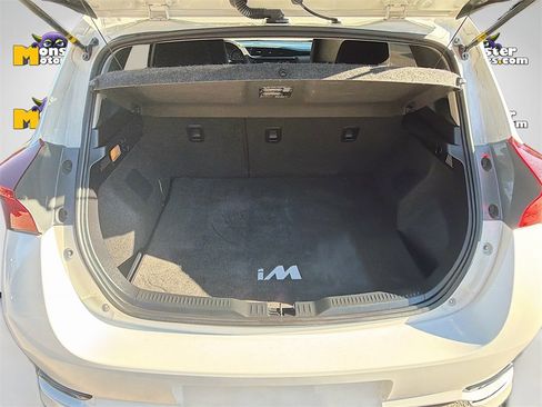 Used 2017 Toyota Corolla iM image 27