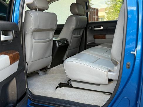 Used 2010 Toyota Tundra Limited image 30