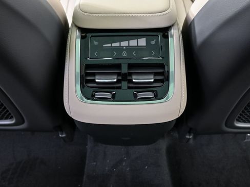 New 2026 Volvo XC90 B6 Ultra w/ Lounge Package AWD/4WD image 20