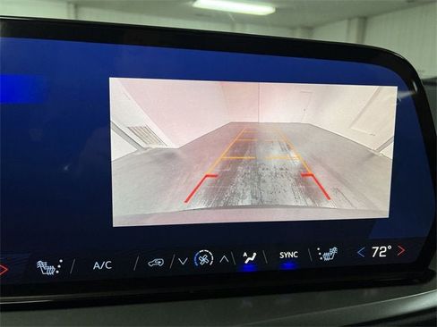 New 2025 Chevrolet Traverse LT w/ LPO, Floor Liner Package image 15