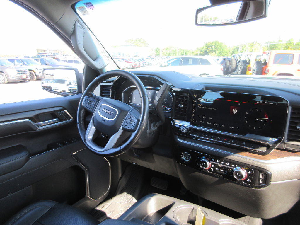 Certified 2022 GMC Sierra 1500 SLT AWD/4WD image 24