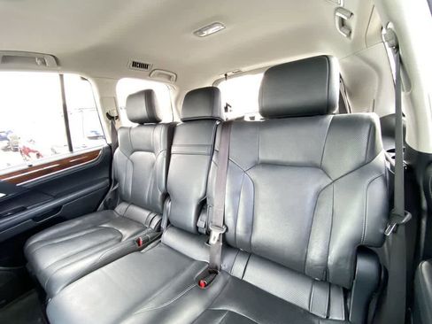 Used 2017 Lexus LX 570 4WD w/ Luxury Package image 25