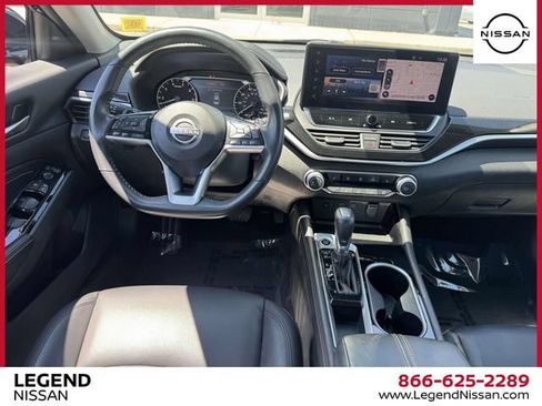 Certified 2023 Nissan Altima 2.5 SR w/ SR Premium Package FWD image 14