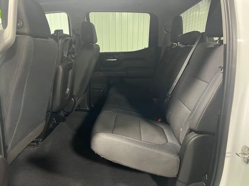 Used 2019 Chevrolet Silverado 1500 Custom Trail Boss w/ Custom Convenience Package image 6