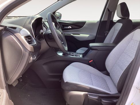 Used 2024 Chevrolet Equinox LS w/ Driver Confidence II Package FWD image 25