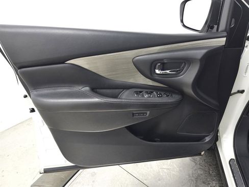 Used 2017 Nissan Murano Platinum w/ Platinum Technology Package image 13