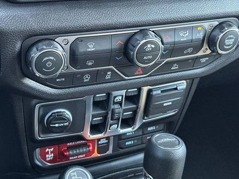 New 2026 Jeep Gladiator Willys image 16