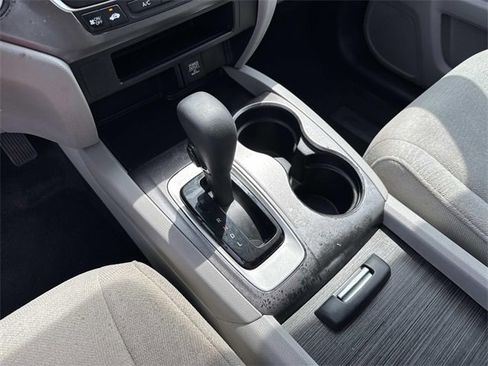 Used 2018 Honda Pilot LX image 25