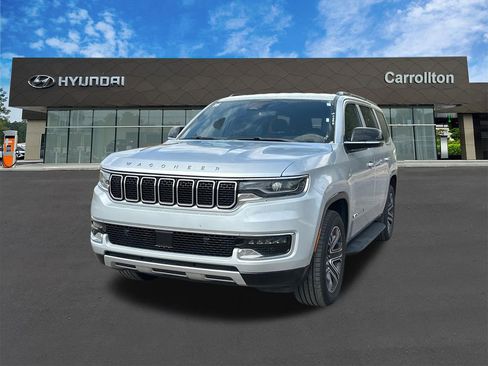 Used 2024 Jeep Wagoneer Series II w/ Flexible Seating Group image 1