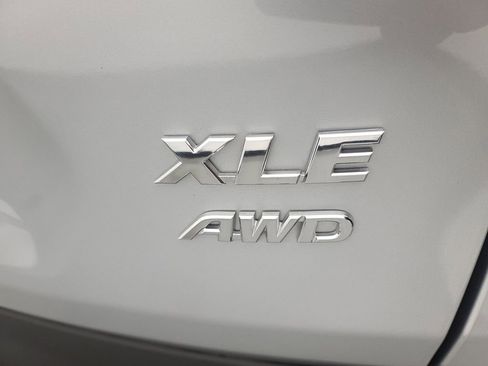 Used 2025 Toyota RAV4 XLE image 13