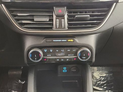 Used 2022 Ford Escape SE w/ Convenience Package AWD/4WD image 16