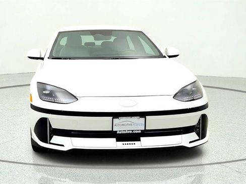 Used 2024 Hyundai Ioniq 6 SEL AWD/4WD image 2