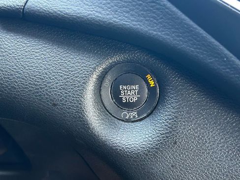 Used 2021 Jeep Cherokee Latitude Lux image 28