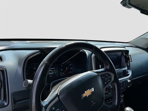 Used 2022 Chevrolet Colorado Z71 image 9