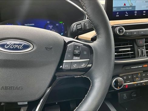 Used 2022 Ford Escape Titanium w/ Titanium Elite Package image 12