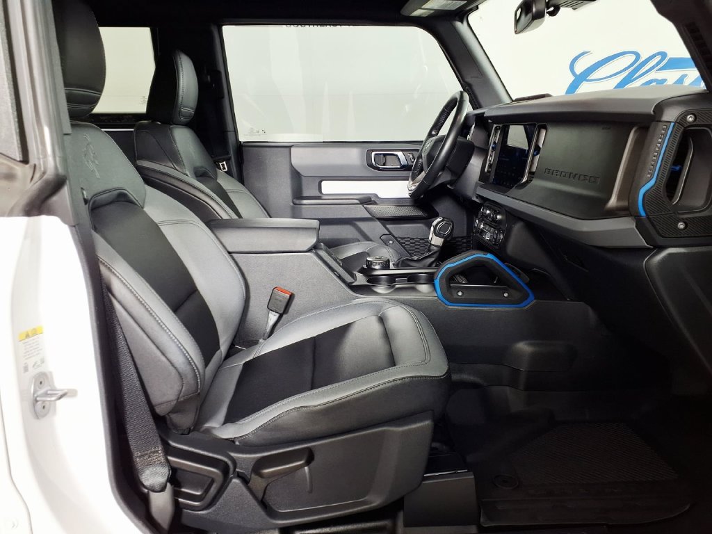 Used 2024 Ford Bronco Black Diamond AWD/4WD image 12