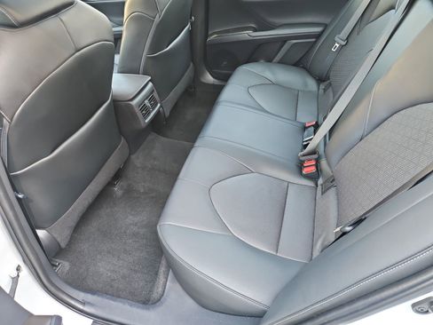 Used 2021 Toyota Camry XSE FWD image 27