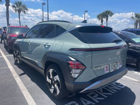 Used 2024 Hyundai Kona Limited FWD image 3