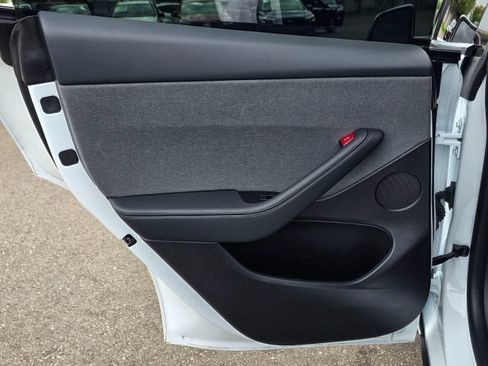 Used 2026 Tesla Model Y AWD image 27