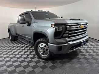Used 2024 Chevrolet Silverado 3500 High Country AWD/4WD 360° Tour