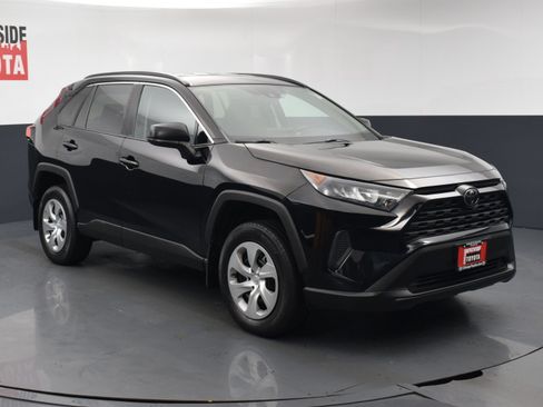Used 2019 Toyota RAV4 LE w/ All Weather Liner Package AWD/4WD image 6