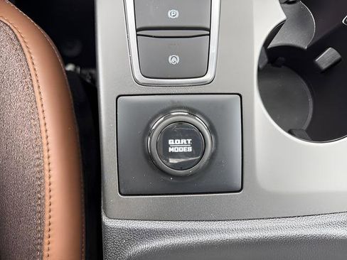 Certified 2025 Ford Bronco Sport Outer Banks w/ Outer Banks Tech Package+ AWD/4WD image 28