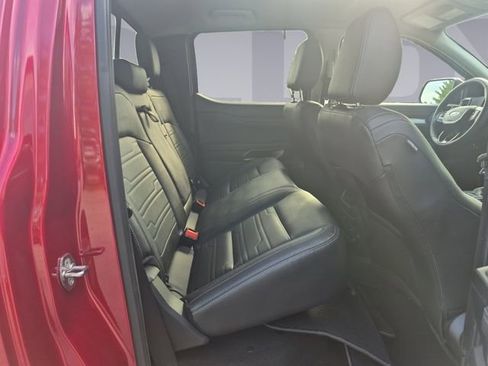 Used 2025 Ford Ranger Lariat w/ FX4 Off-Road Package AWD/4WD image 18