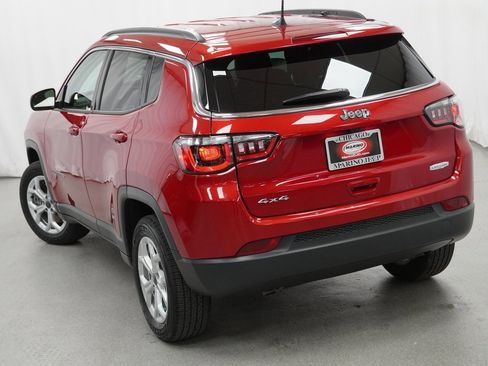 Certified 2025 Jeep Compass Latitude w/ Convenience Group image 13