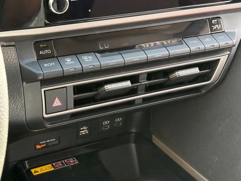 Used 2025 Toyota Camry LE FWD image 10