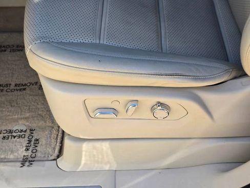 Used 2021 Cadillac Escalade Sport Platinum RWD image 28