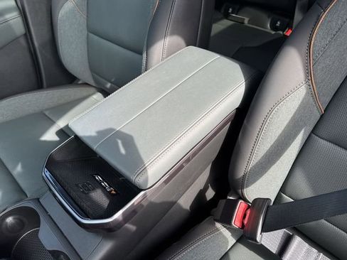 New 2026 GMC Terrain AT4 w/ Convenience Package III image 21