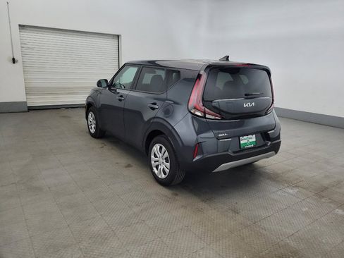 Used 2025 Kia Soul LX FWD image 5