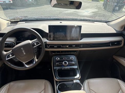 Used 2021 Lincoln Nautilus Reserve AWD/4WD image 12