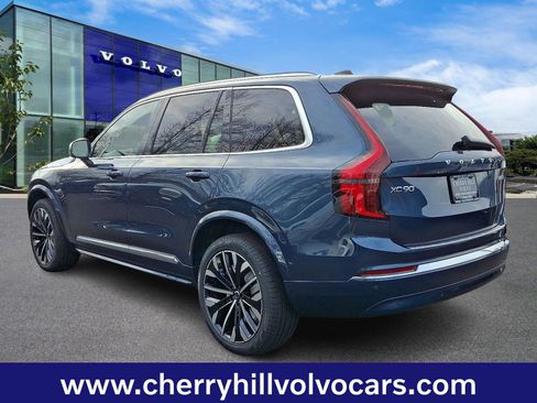 New 2026 Volvo XC90 B5 Plus image 3