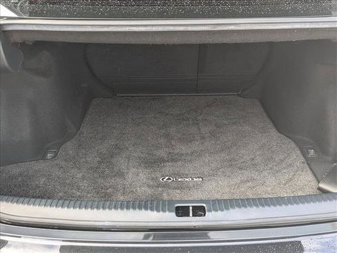 Used 2019 Lexus IS 300 image 6