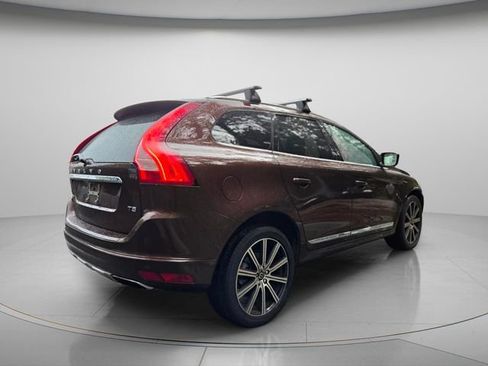 Used 2016 Volvo XC60 T5 Platinum w/ Climate Package FWD image 7