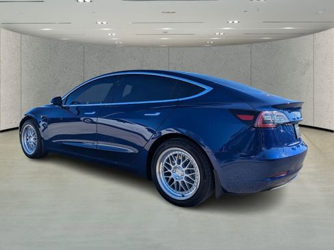 Used 2020 Tesla Model 3 Long Range image 5