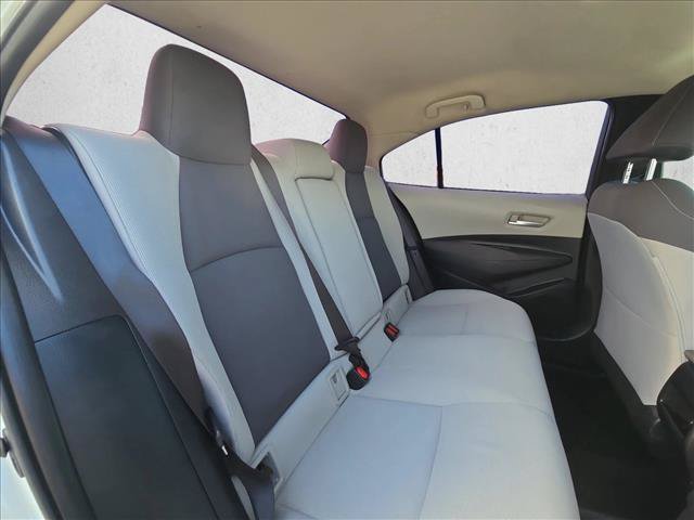 Used 2021 Toyota Corolla LE FWD image 17
