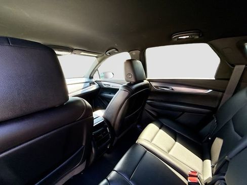 Used 2021 Cadillac XT5 Luxury w/ LPO, Illumination Package image 23