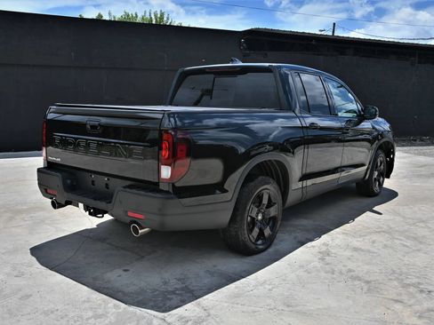 Used 2025 Honda Ridgeline Black Edition image 5