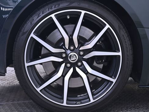 Used 2024 Jaguar F-TYPE R AWD/4WD image 13