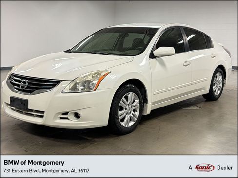 Used 2011 Nissan Altima 2.5 S w/ Special Edition Pkg FWD image 1