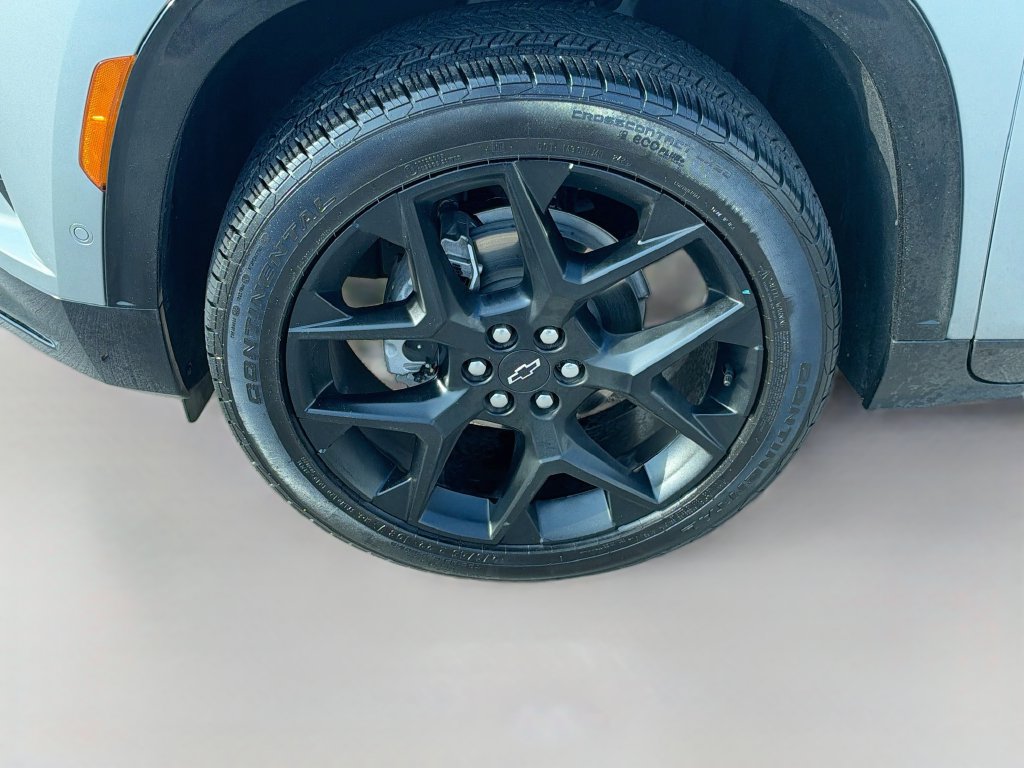 Used 2026 Chevrolet Traverse RS FWD image 33