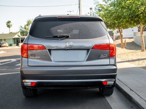 Used 2016 Honda Pilot Elite image 4
