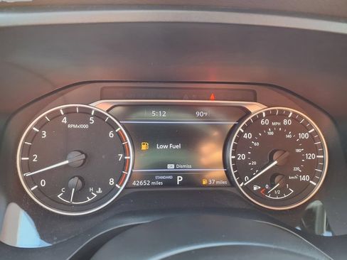 Used 2023 Nissan Rogue SL w/ SL Premium Package FWD image 3