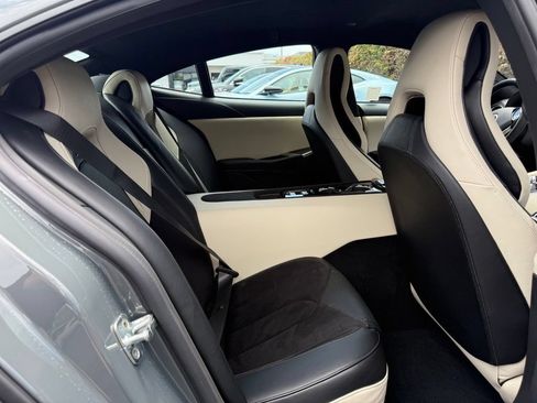 New 2025 Karma Revero Luxury RWD image 16