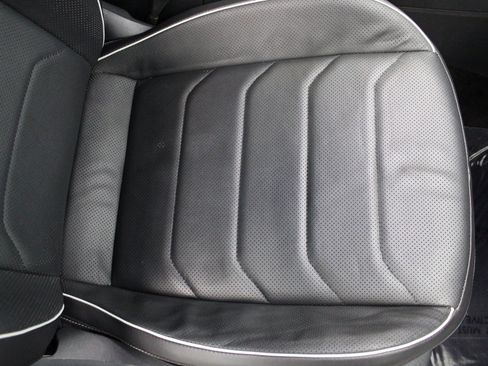 Used 2024 Volkswagen Tiguan SEL R-Line image 33