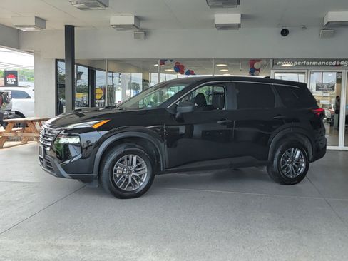 Used 2024 Nissan Rogue S FWD image 4