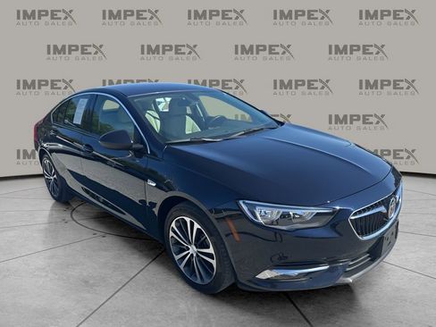 Used 2018 Buick Regal Essence image 7